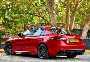 Alfa Romeo Giulia Quadrifoglio 2021