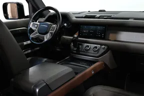 Land Rover Defender Octa 2022