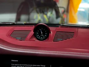 Porsche 911 Carrera 4 2023