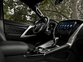 Mitsubishi Pajero Sport / Montero Sport / Shogun Sport 2019