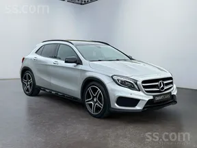 Mercedes-Benz GLA 200 2015
