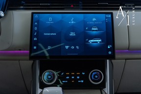 Land Rover Range Rover 2023