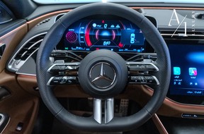 Mercedes-Benz E-Class 300 2025