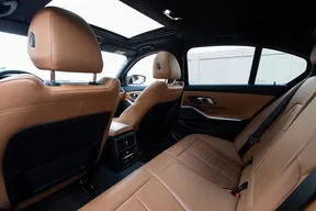 BMW 3 Series 330 2019