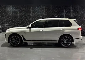 BMW X7 40 2025