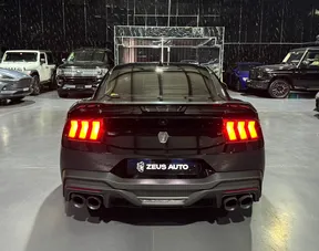 Ford Mustang Dark Horse 2024