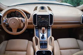 Porsche Cayenne Turbo 2011