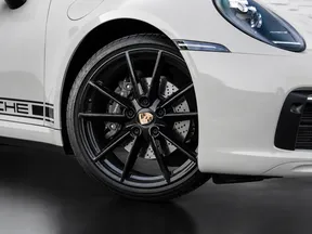 Porsche 911 Carrera 2024