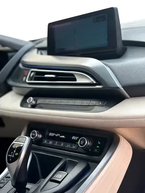 BMW i8 2016