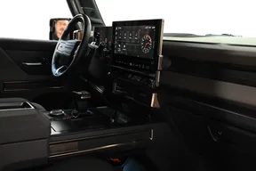 GMC Hummer EV 2024