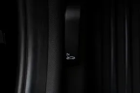 BMW 3 Series 330 2019