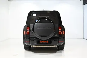 Land Rover Defender 130 2023