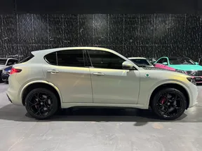 Alfa Romeo Stelvio Quadrifoglio 2024