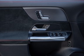 Mercedes-Benz EQA 350 2022