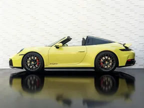 Porsche 911 Targa 4 GTS 2025