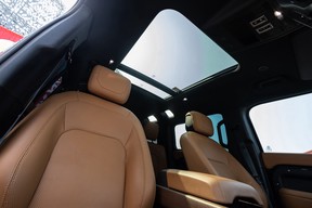 Land Rover Defender 110 2024