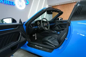 Porsche 911 Targa 4 GTS 2024