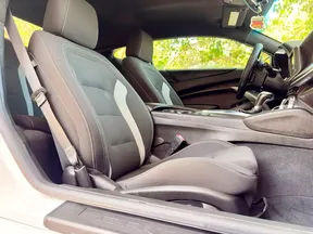 Chevrolet Camaro 2021