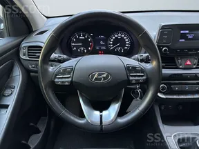 Hyundai i30 2022