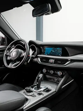 Alfa Romeo Stelvio 2023