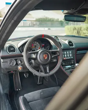 Porsche Cayman 718 GT4 2020