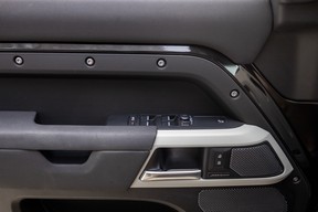 Land Rover Defender 110 2022