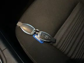 Mercedes-Benz B-Class 180 2012