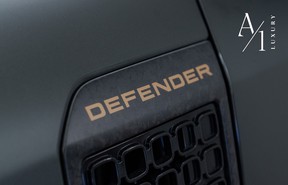 Land Rover Defender Octa 2025