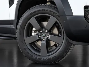 Land Rover Defender 90 2024