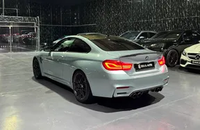 BMW 4 Series M4 Competition 2017