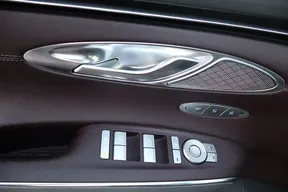 Genesis GV70 2023