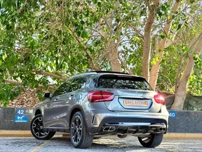 Mercedes-Benz GLA 250 2020