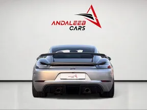 Porsche Cayman 718 GT4 2022