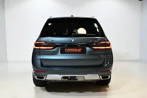 BMW X7 40 2025