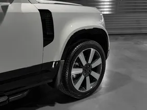 Land Rover Defender 110 2026
