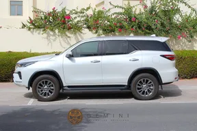 Toyota Fortuner 2023