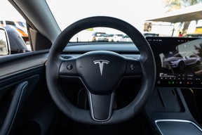 Tesla Model Y Long Range 2024