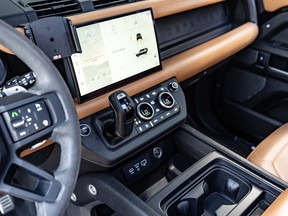 Land Rover Defender 110 2024