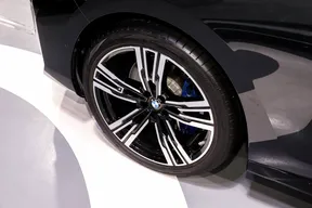 BMW 7 Series 740 2026