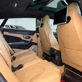 Lamborghini Urus 2021