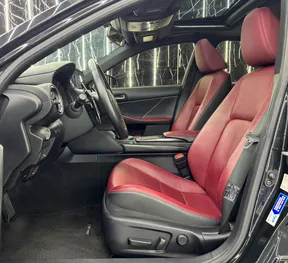 Lexus IS 300 2023