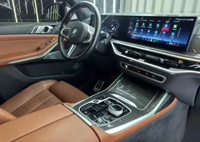 BMW X7 M60 2024