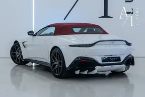 Aston Martin V8 Vantage 2022