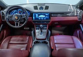 Porsche Cayenne GTS 2021