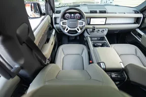 Land Rover Defender 110 2024