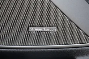 BMW 3 Series 330 2019