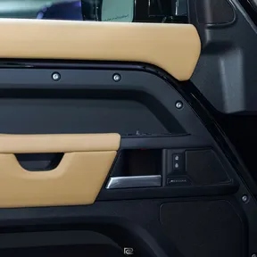 Land Rover Defender 110 2026