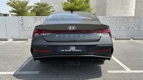 Hyundai Elantra / Avante 2025
