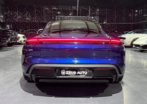 Porsche Taycan GTS 2023