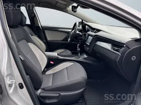 Toyota Avensis 2016